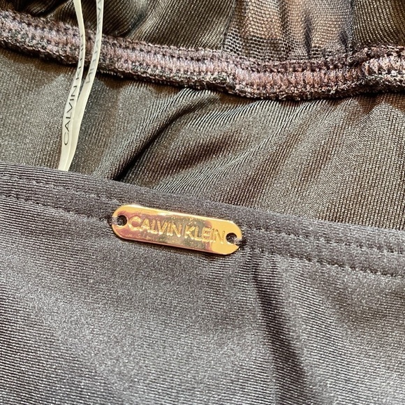 NWT Calvin Klein Black Stretch Removable Cups Tie Shirred Halter Swim Top sz M - Picture 12 of 13